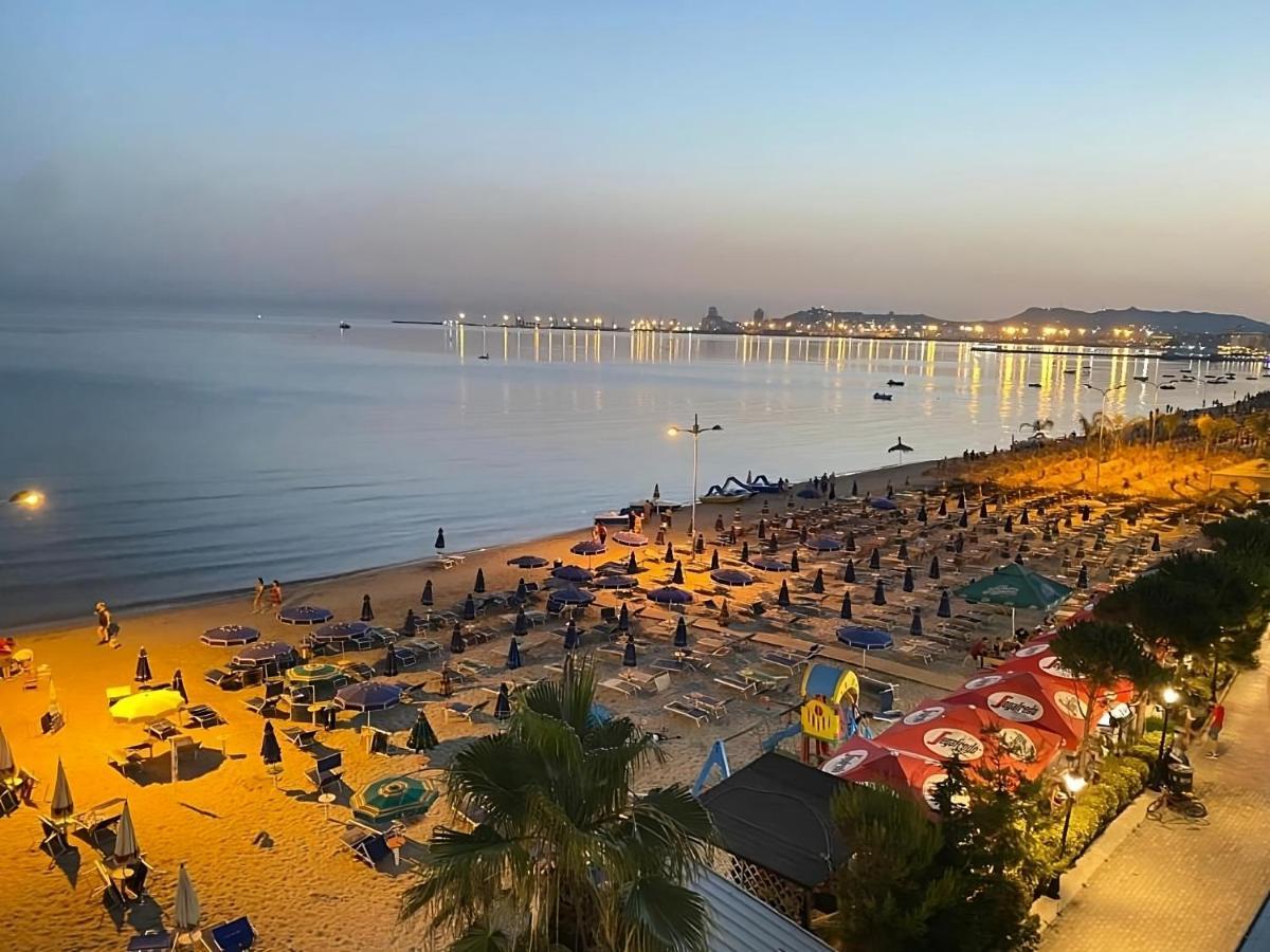 Luxurious Seaside Apartment Durres Exterior photo